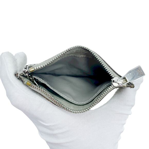 Louis Vuitton Key Cles Coin Pouch - Taiga Glacier Leather - Picture 7 of 9